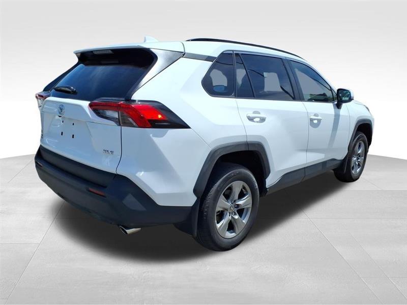 Toyota RAV4  2024