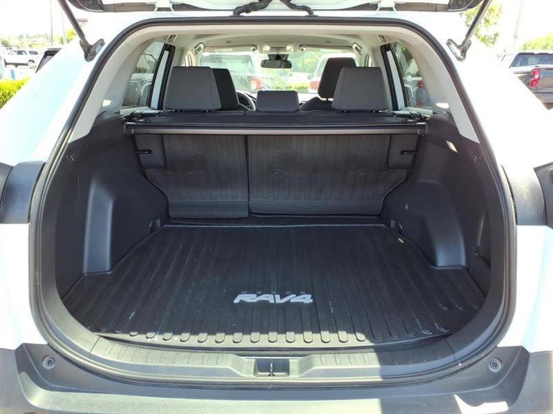 Toyota RAV4  2024