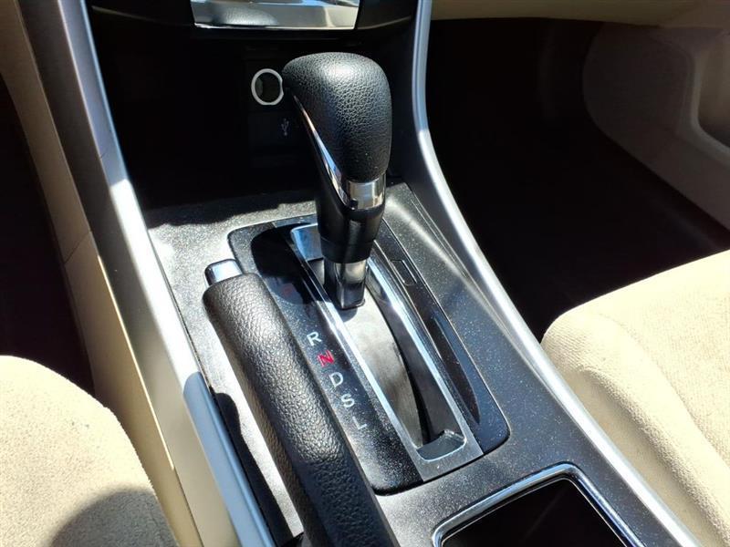 Honda Accord LX Sedan CVT 2013