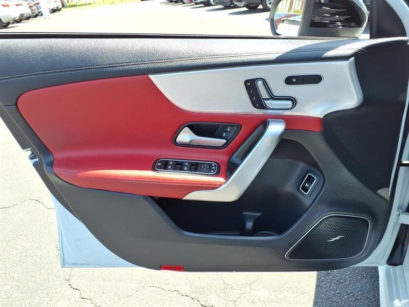 Mercedes-Benz A-Class A 220 4MATIC 2021