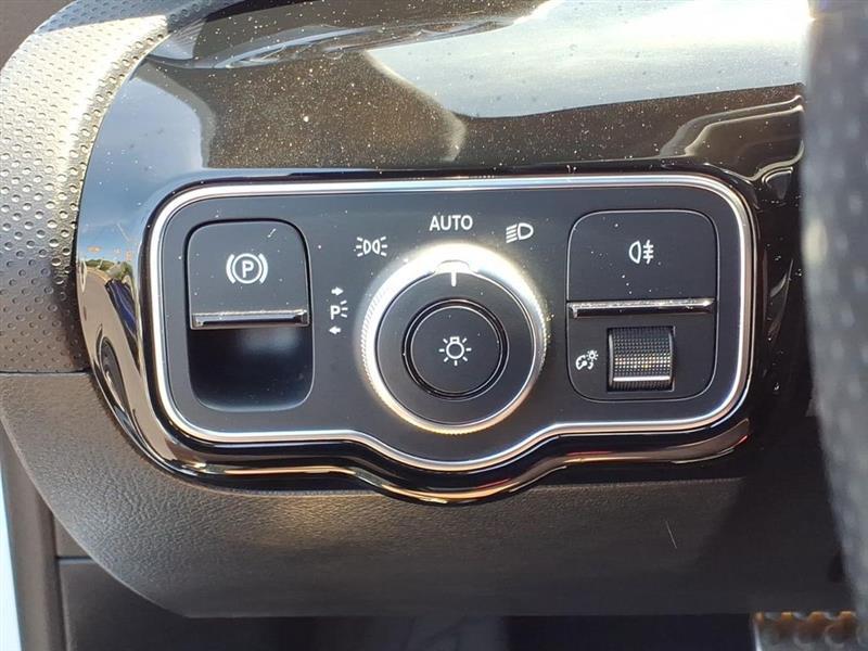 Mercedes-Benz A-Class A 220 4MATIC 2021