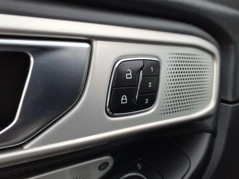 Ford Explorer Platinum AWD 2020