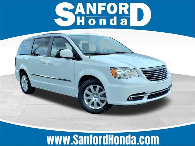 2016 Chrysler Town & Country Touring