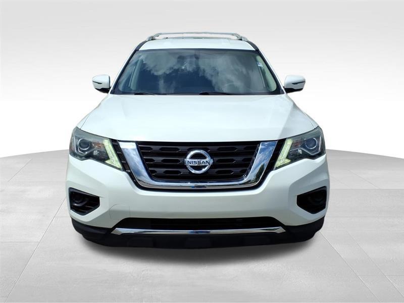 Nissan Pathfinder S 2020