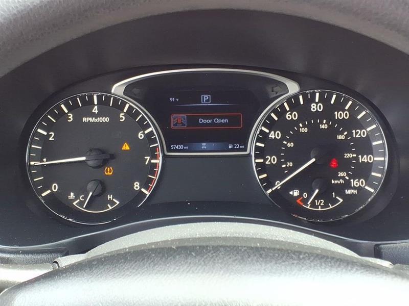 Nissan Pathfinder S 2020