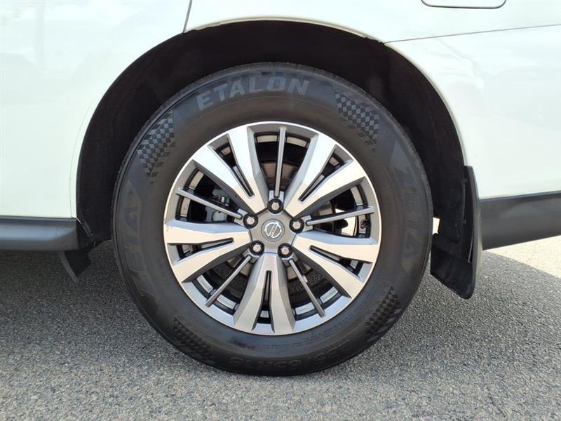 Nissan Pathfinder S 2020