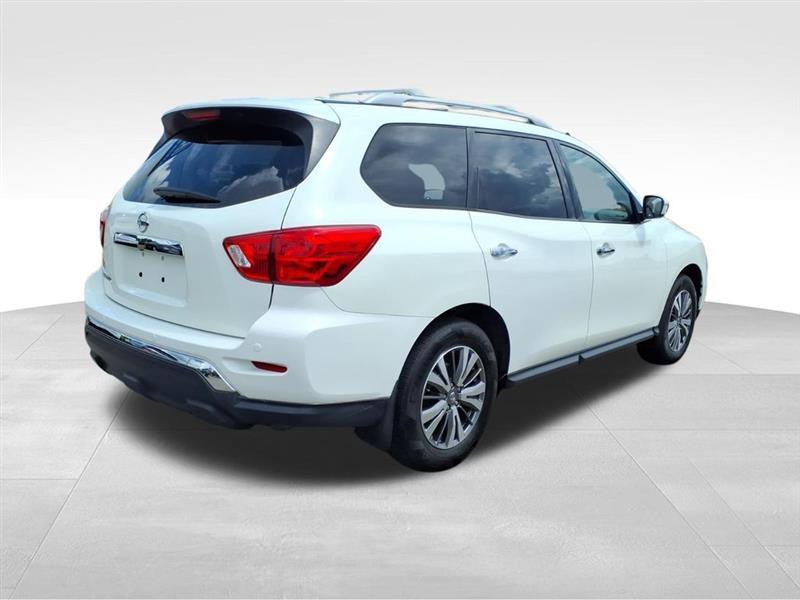 Nissan Pathfinder S 2020