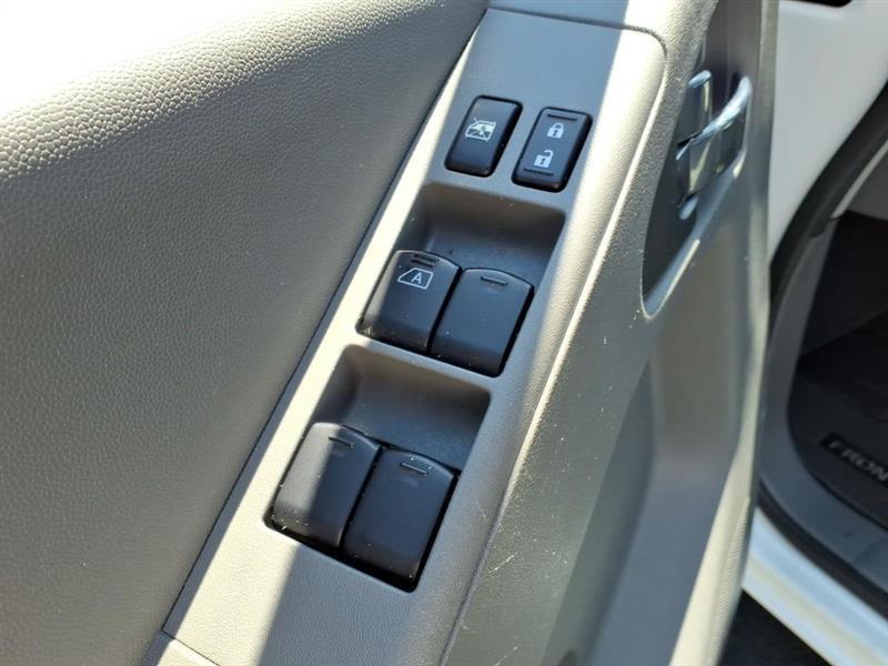 Nissan Frontier SV Crew Cab 2WD 2021