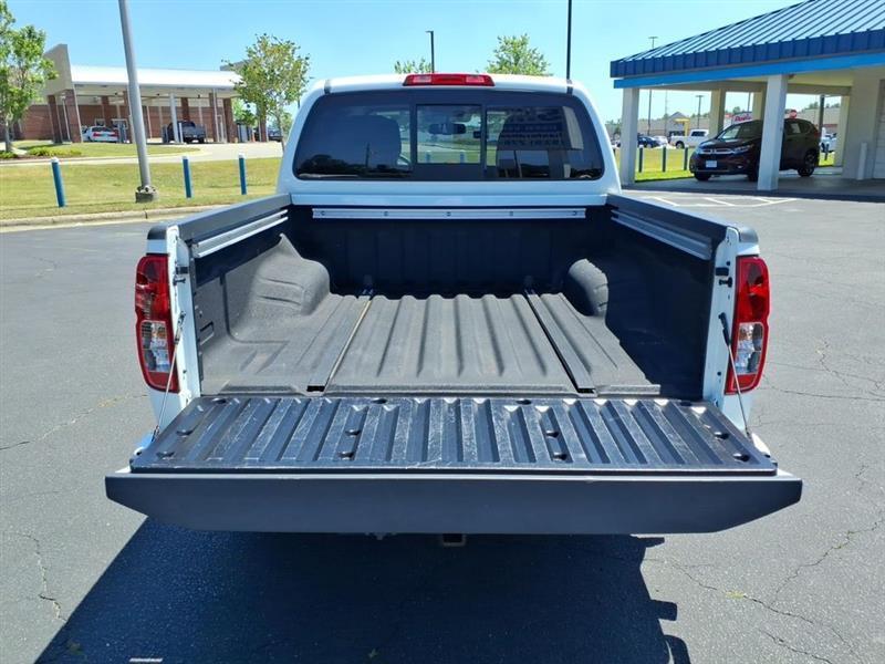 Nissan Frontier SV Crew Cab 2WD 2021