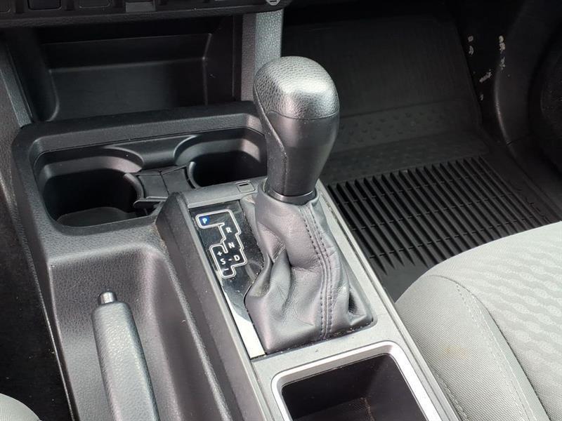 Toyota Tacoma SR5 Double Cab Long Bed V6 6AT 4WD 2022
