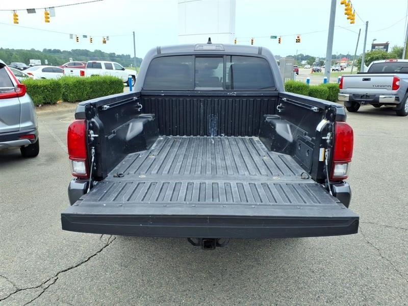 Toyota Tacoma SR5 Double Cab Long Bed V6 6AT 4WD 2022