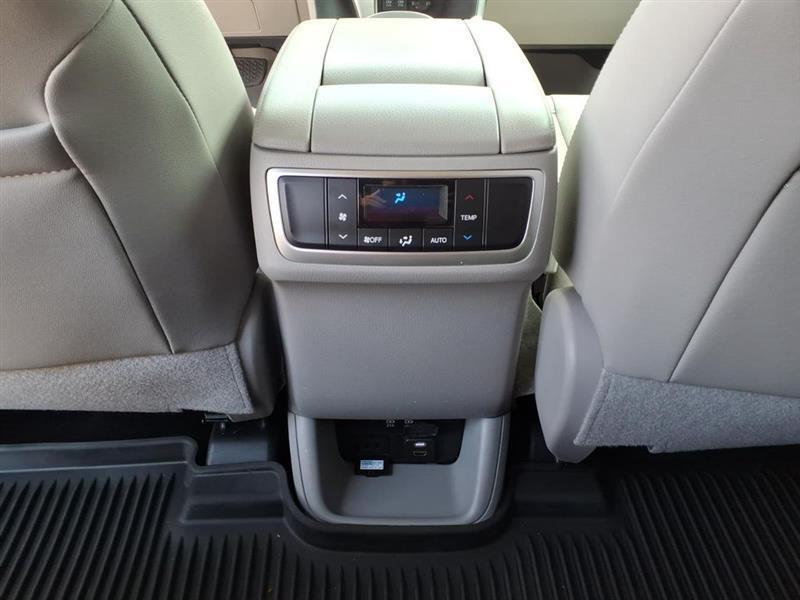 Toyota Highlander XLE AWD V6 2018