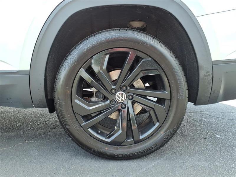 Volkswagen Atlas SE w/Technology 4MOTION 2022