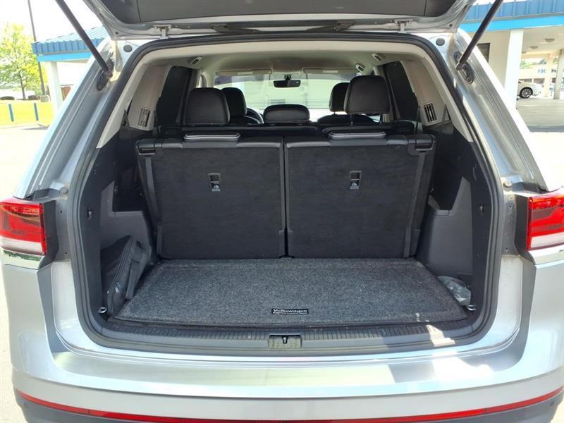 Volkswagen Atlas SE w/Technology 4MOTION 2022