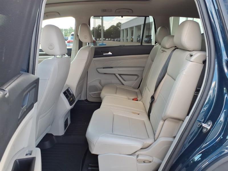 Volkswagen Atlas SE w/Technology 4MOTION 2022