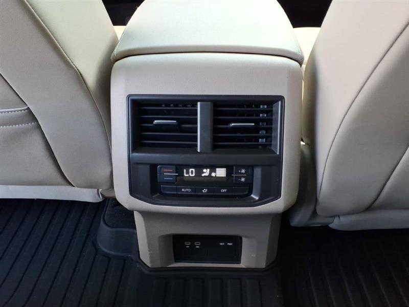 Volkswagen Atlas SE w/Technology 4MOTION 2022