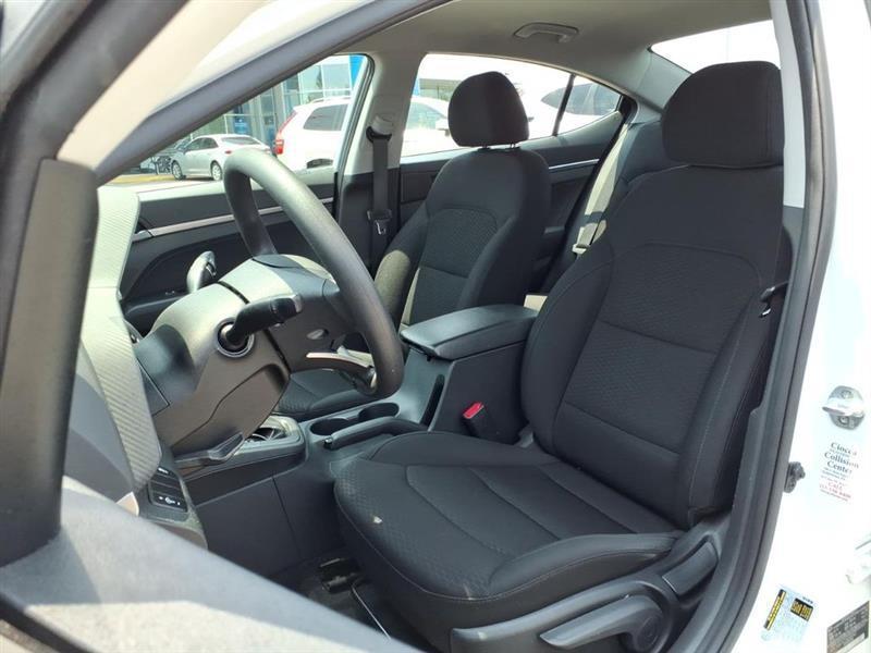 Hyundai Elantra SE 6M 2019
