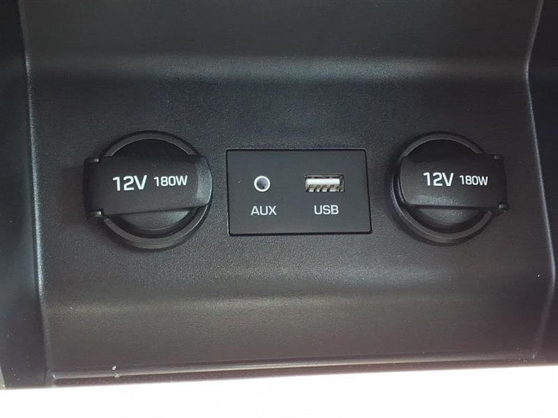 Hyundai Elantra SE 6M 2019