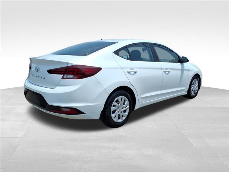 Hyundai Elantra SE 6M 2019