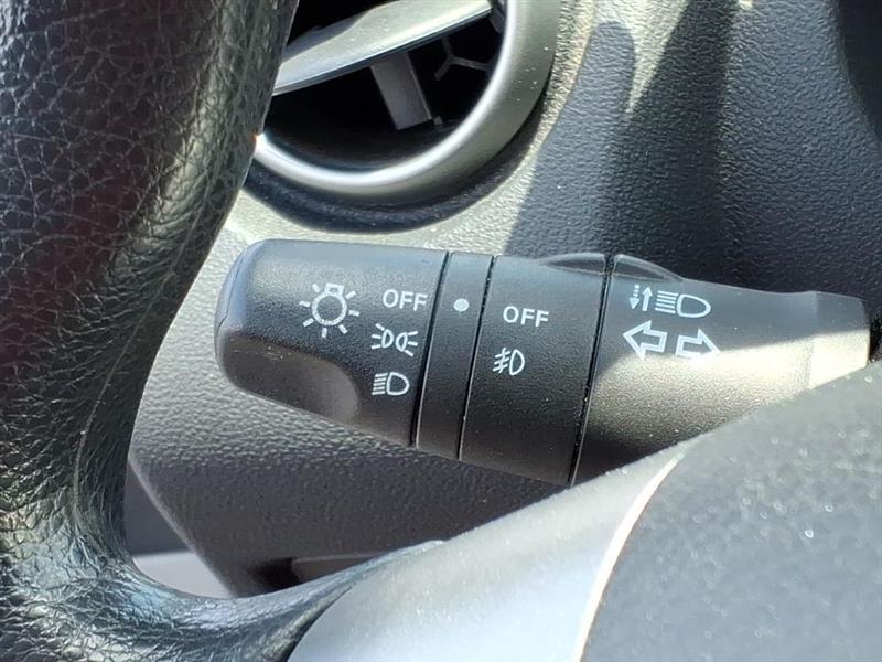 Nissan Rogue SV FWD 2013