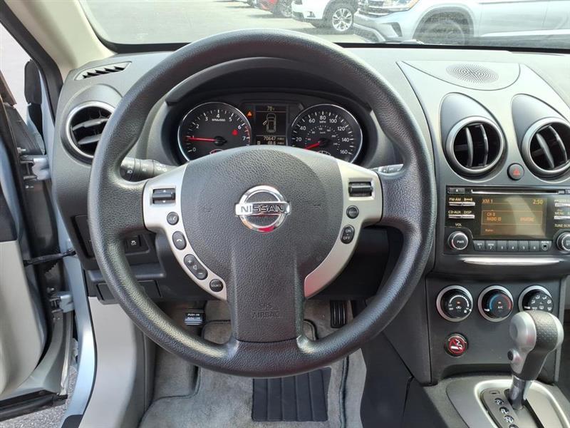 Nissan Rogue SV FWD 2013