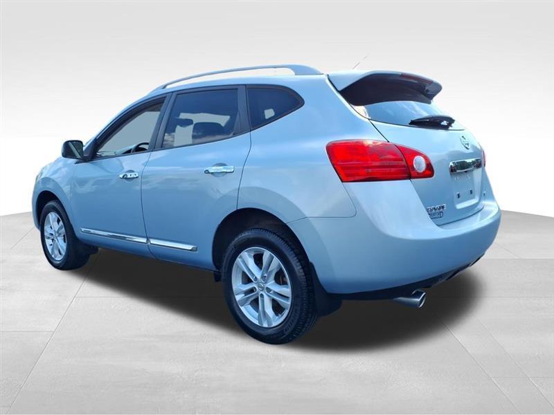 Nissan Rogue SV FWD 2013