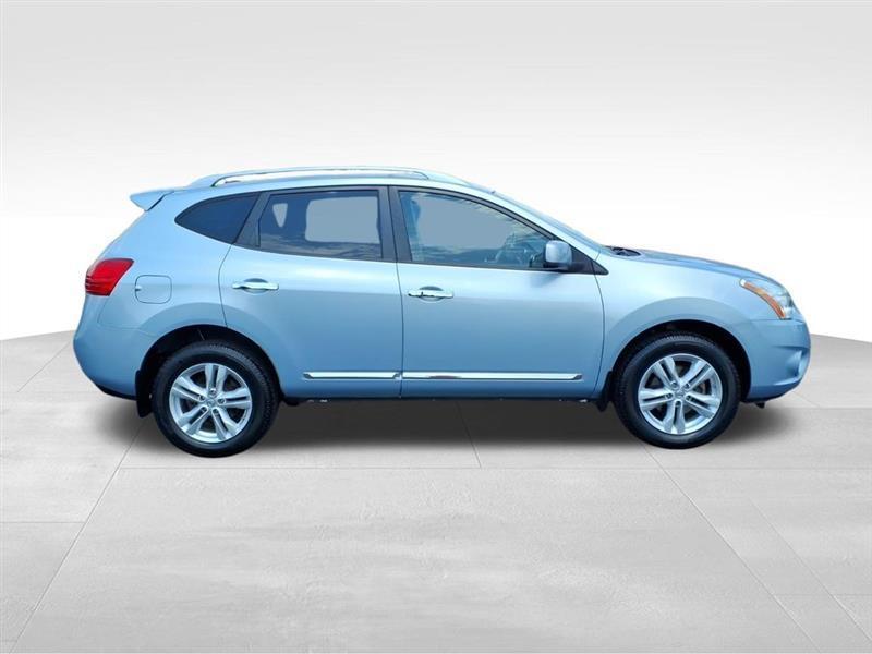 Nissan Rogue SV FWD 2013