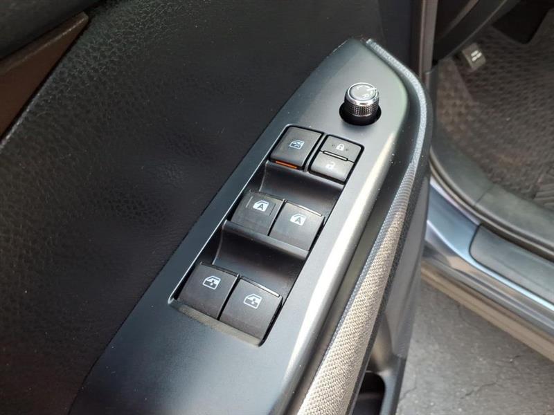 Toyota Highlander LE FWD I4 2015