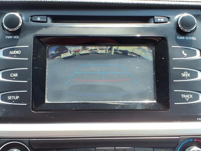 Toyota Highlander LE FWD I4 2015
