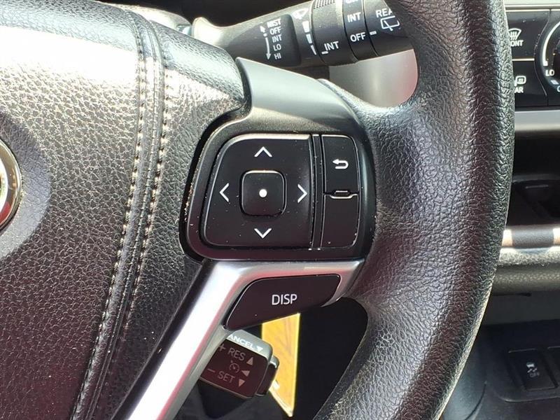 Toyota Highlander LE FWD I4 2015