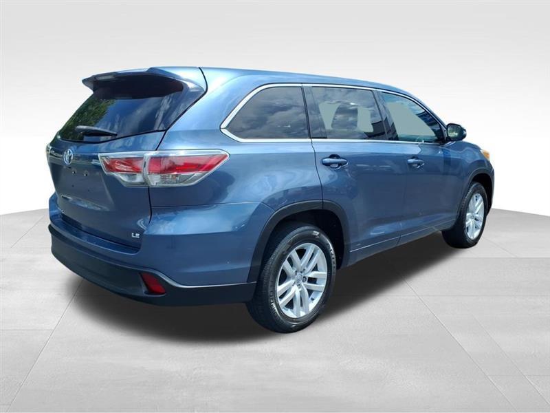 Toyota Highlander LE FWD I4 2015