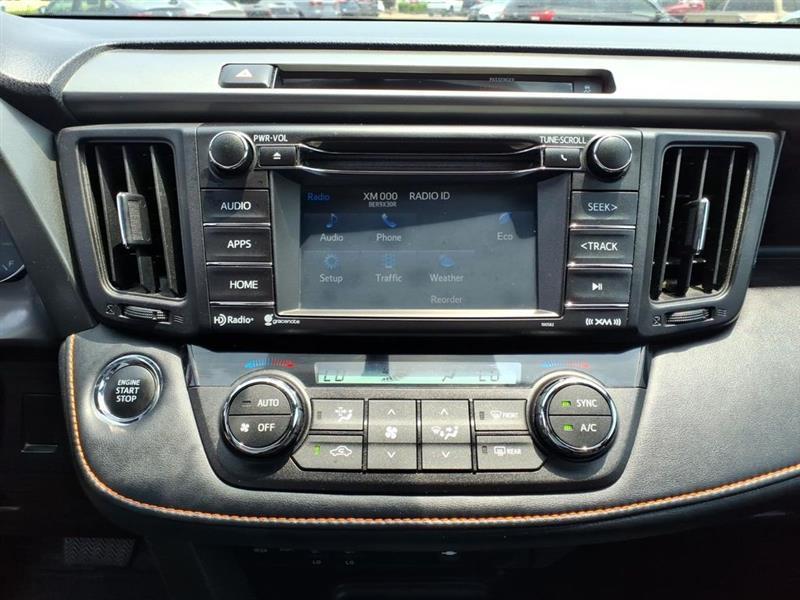 Toyota RAV4 SE 4WD 2016