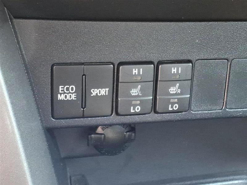 Toyota RAV4 SE 4WD 2016