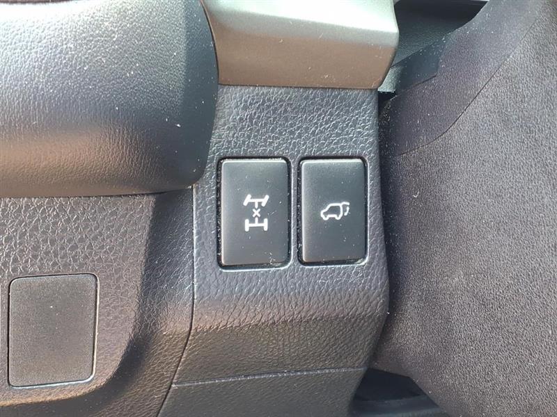 Toyota RAV4 SE 4WD 2016