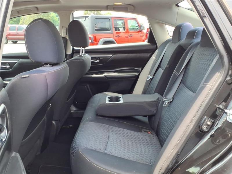 Nissan Altima 2.5 SV 2016