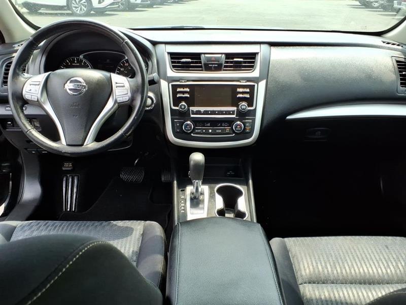 Nissan Altima 2.5 SV 2016