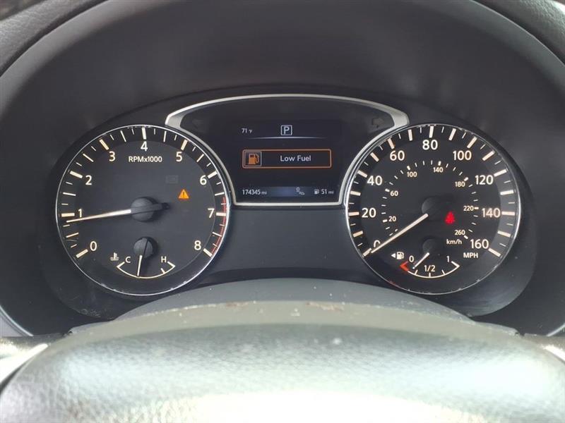 Nissan Altima 2.5 SV 2016