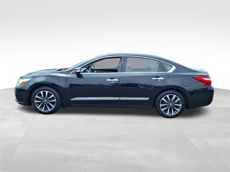 Nissan Altima 2.5 SV 2016