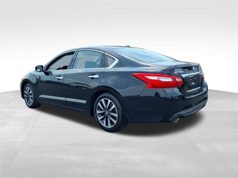 Nissan Altima 2.5 SV 2016