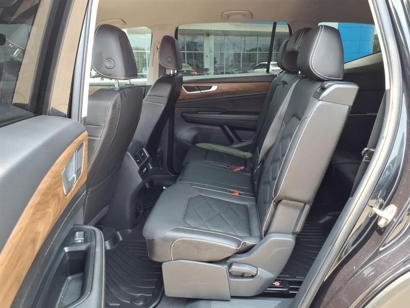 Volkswagen Atlas SE 2025