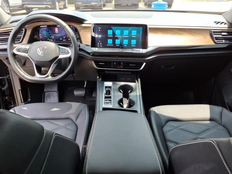 Volkswagen Atlas SE 2025