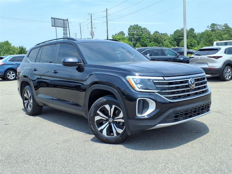 2025 Volkswagen Atlas SE