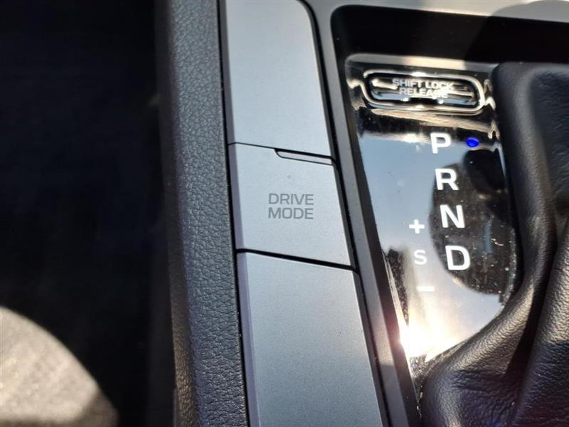 Hyundai Elantra Limited 2020