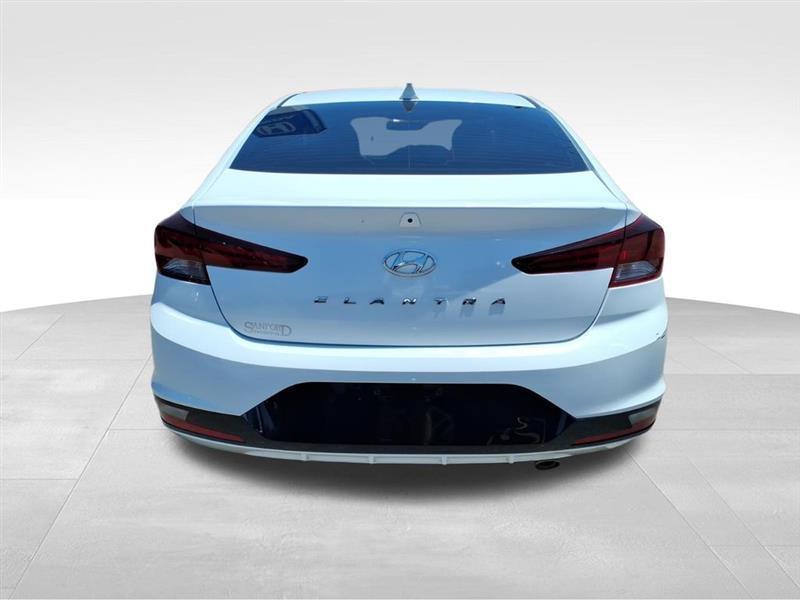 Hyundai Elantra Limited 2020