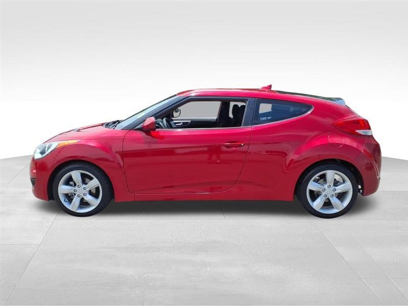 Hyundai Veloster Base 2013