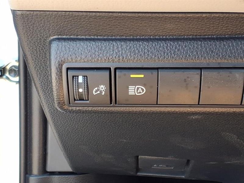 Toyota Corolla Hybrid LE 2025