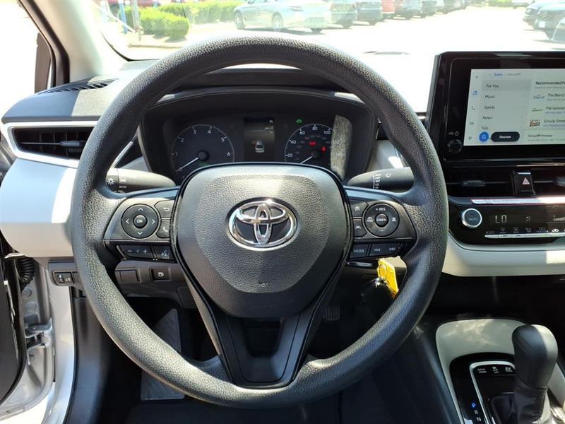 Toyota Corolla Hybrid LE 2025