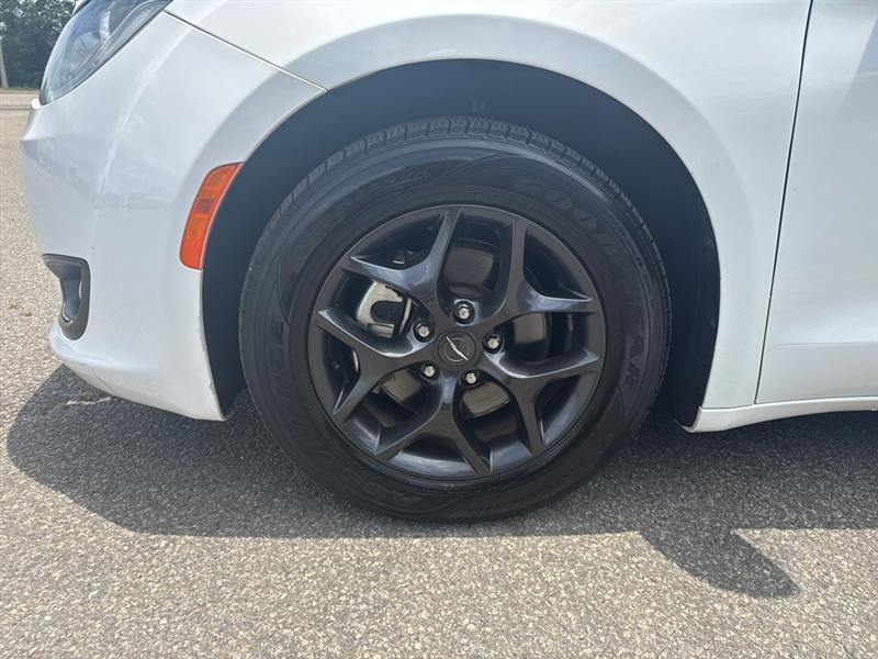 Chrysler Pacifica Touring-L 2019