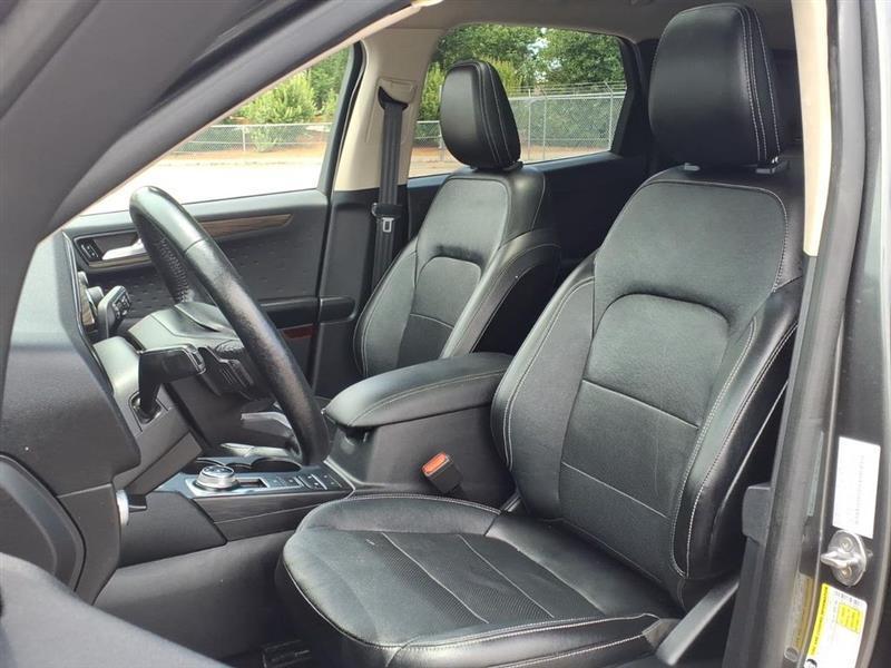 Ford Escape Titanium 4WD 2020