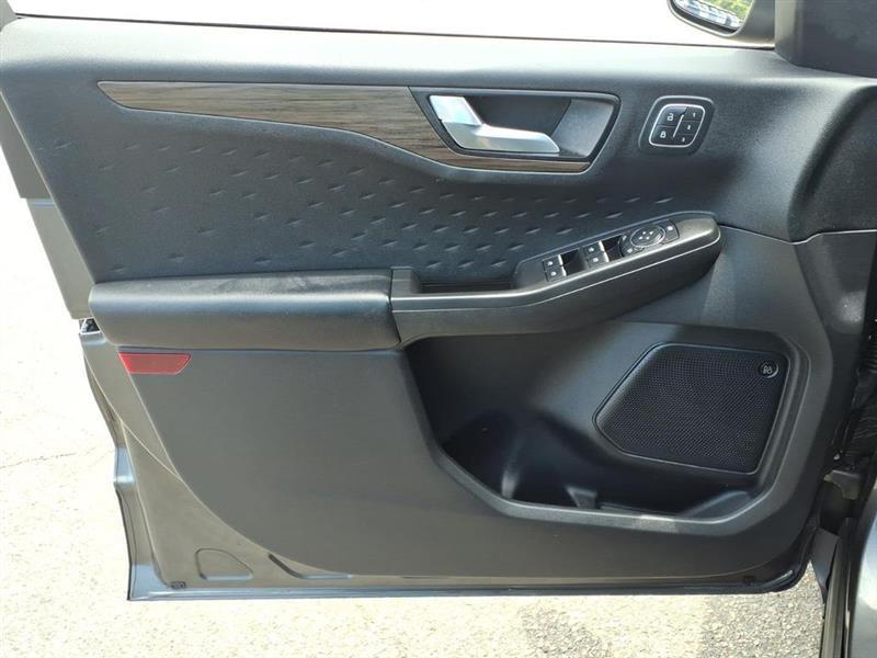 Ford Escape Titanium 4WD 2020